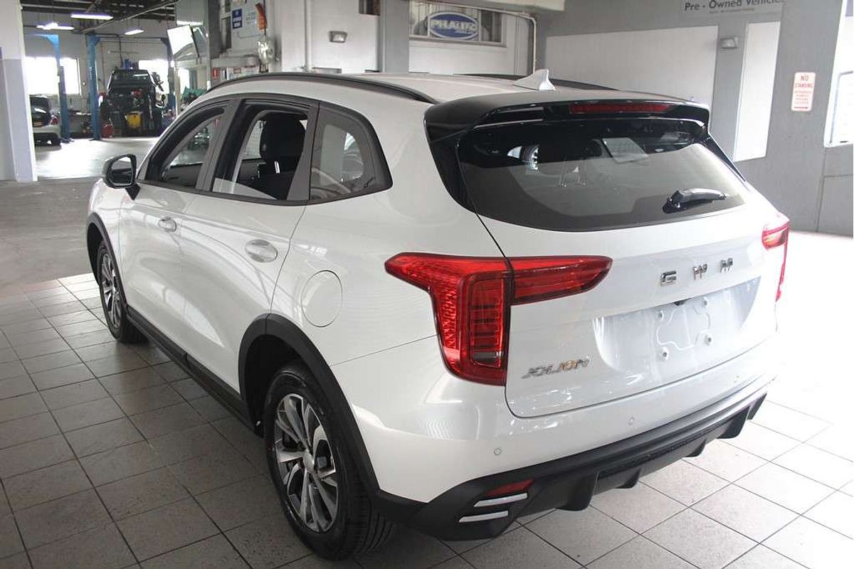 Jolion Facelift Premium Petrol Auto 4x2