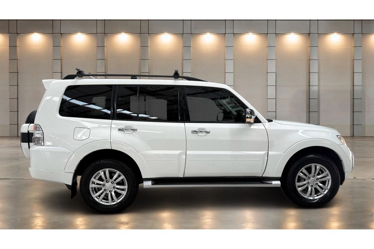 2016 Mitsubishi Pajero GLX NX