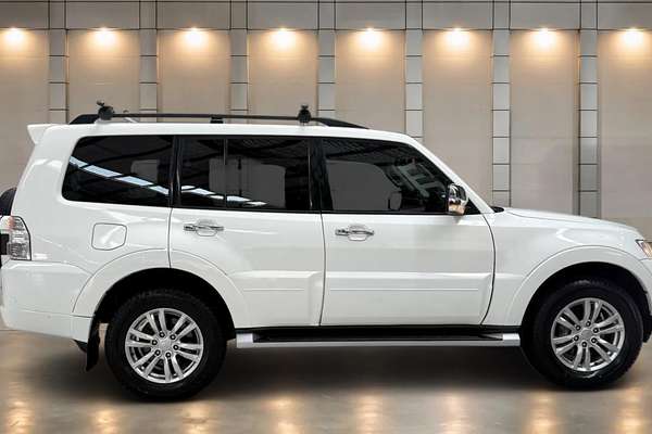 2016 Mitsubishi Pajero GLX NX
