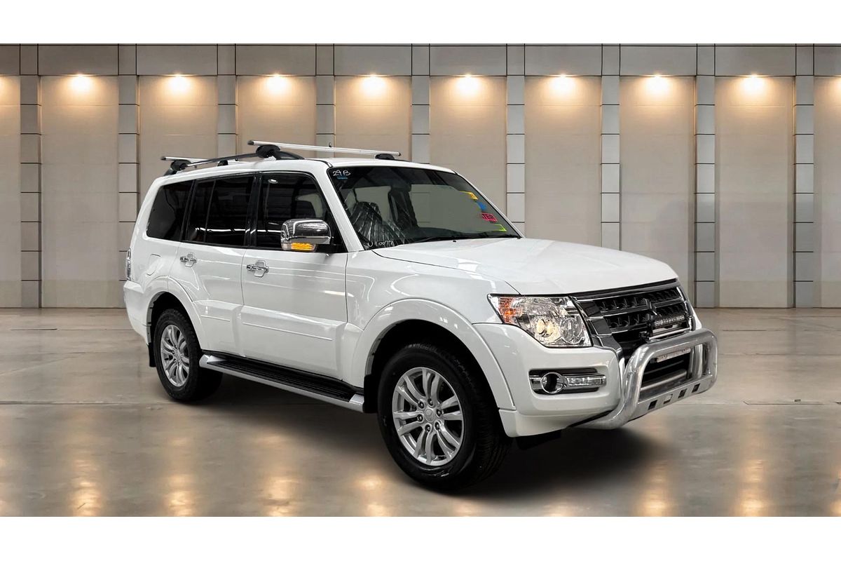 2016 Mitsubishi Pajero GLX NX