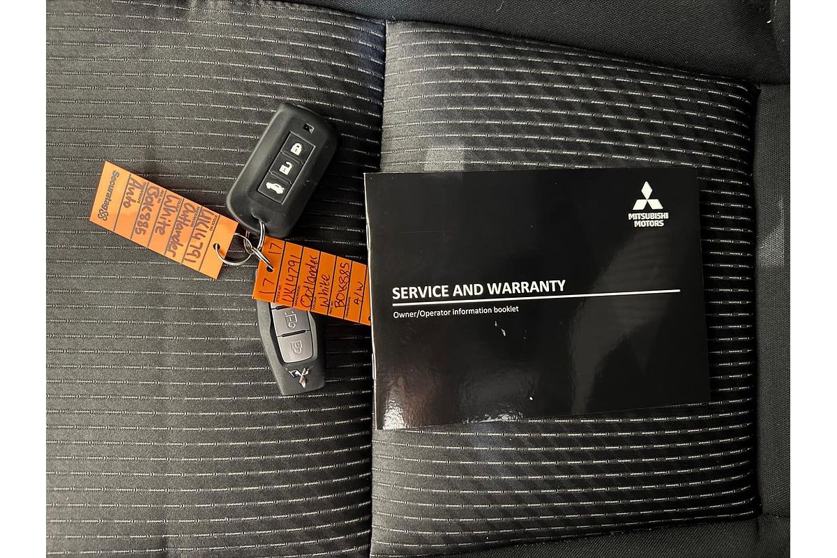 2021 Mitsubishi Outlander ES ZM