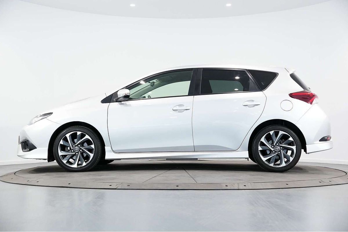 2018 Toyota Corolla SX ZRE182R