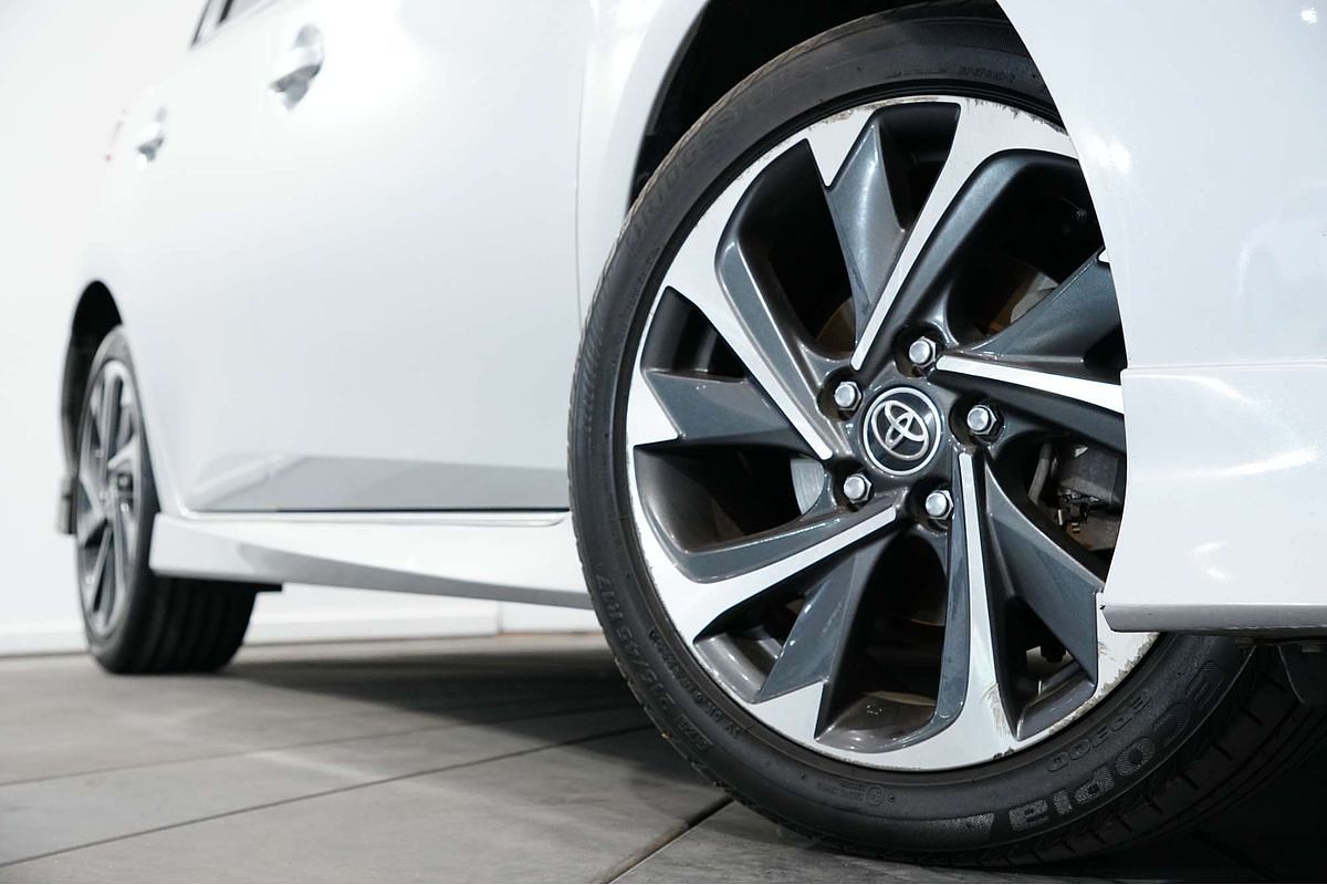 2018 Toyota Corolla SX ZRE182R