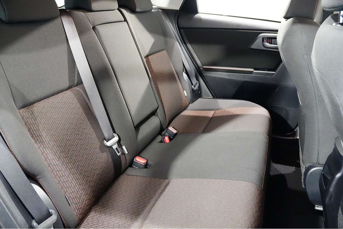 2018 Toyota Corolla SX ZRE182R