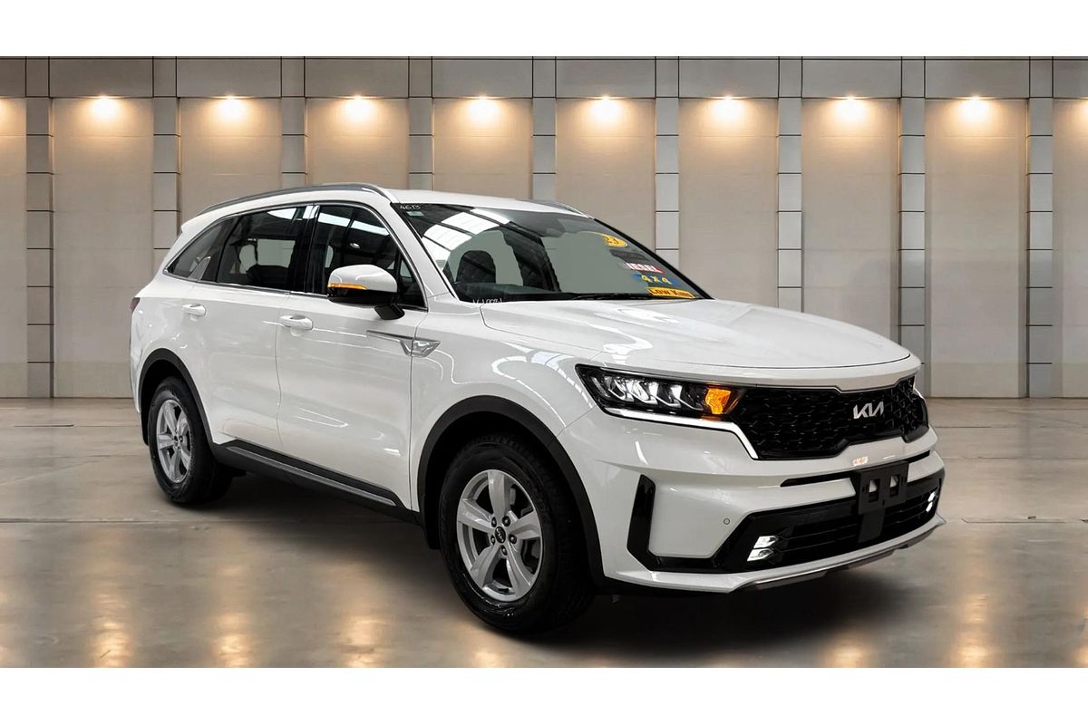 2023 Kia Sorento S MQ4