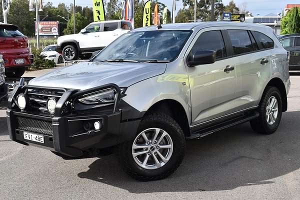 2022 Isuzu MU-X LS-M