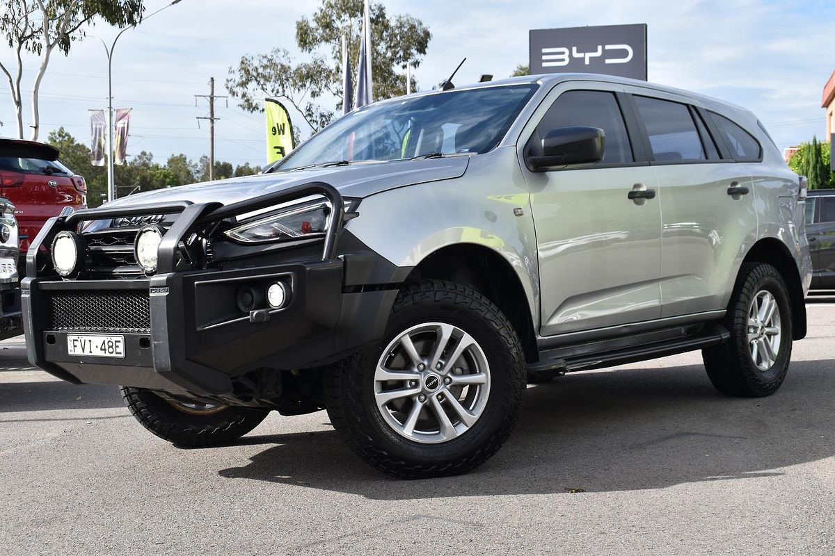 2022 Isuzu MU-X LS-M