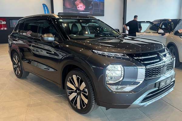 2025 Mitsubishi Outlander Exceed ZM