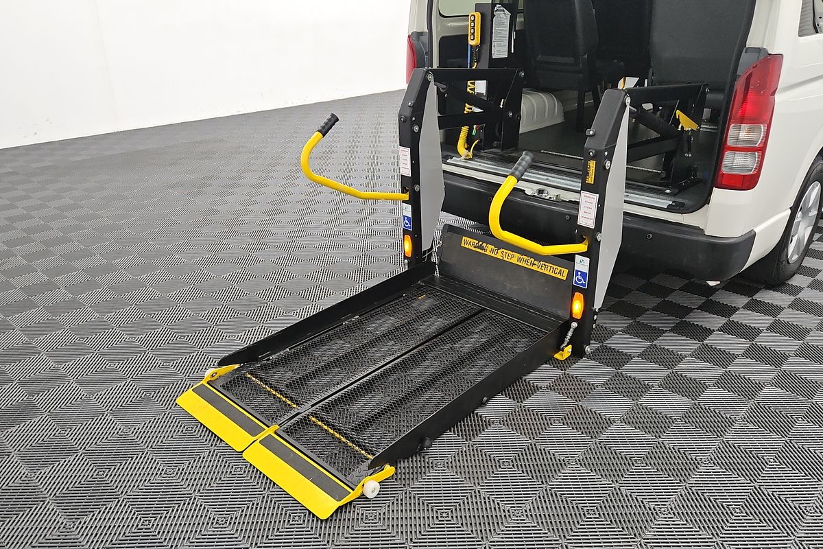 2018 Toyota Hiace Commuter KDH223R ELWB High Roof