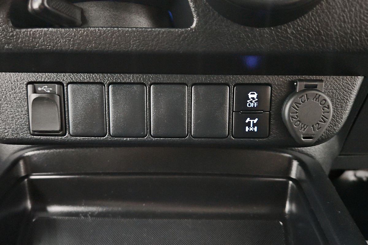 2021 Toyota Hilux SR GUN126R 4X4