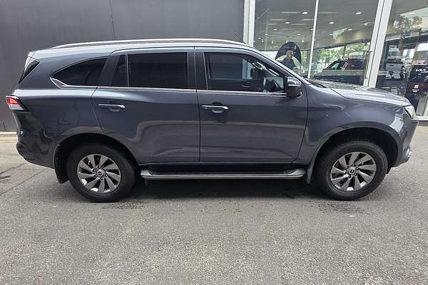 2022 Isuzu MU-X LS-U thumb-2