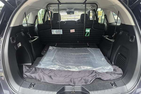 2022 Isuzu MU-X LS-U thumb-12