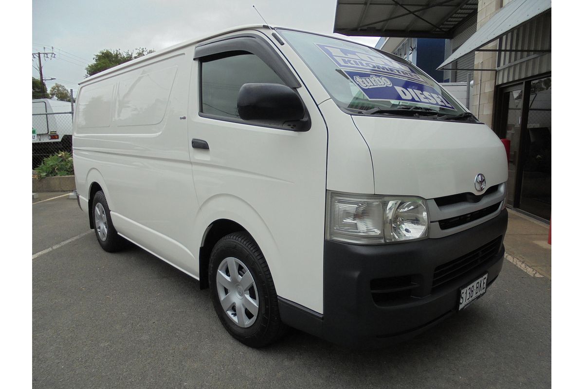 2009 Toyota Hiace KDH201R LWB