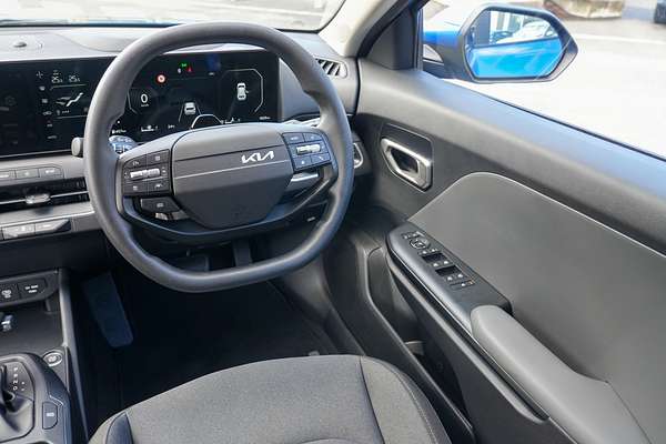 2025 Kia K4 Sport CL4m thumb-17