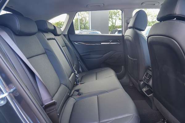 2025 Kia Seltos GT-Line SP2 PE thumb-6