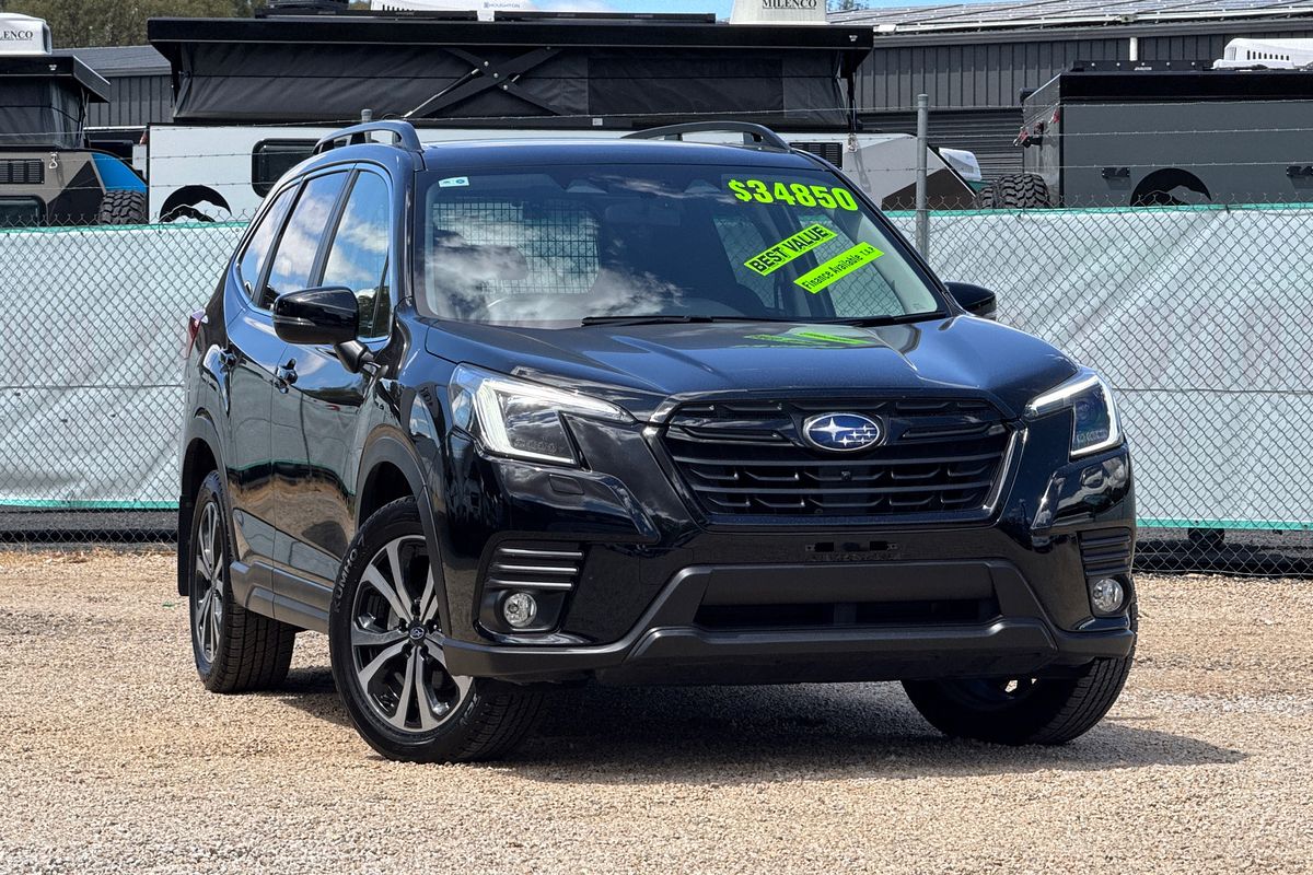 2022 Subaru Forester 2.5i Premium S5