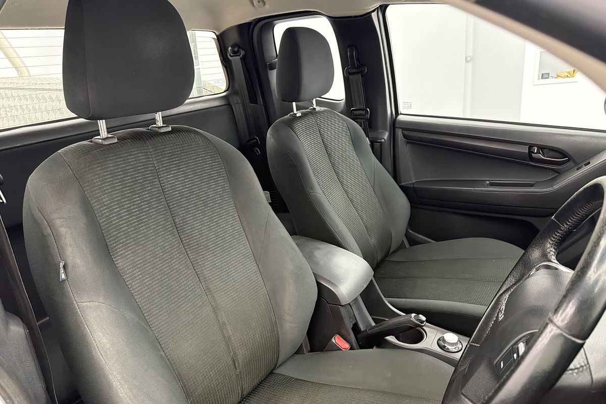 2019 Isuzu D-MAX SX 4X4