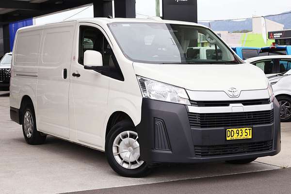 2022 Toyota Hiace GDH300R LWB
