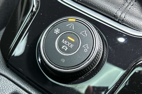 2022 Volkswagen T-Roc 140TSI R-Line D11 thumb-15