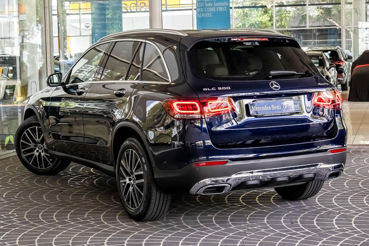 X253 802MY GLC300 WAG 5dr 9G 9 sp 2.0T