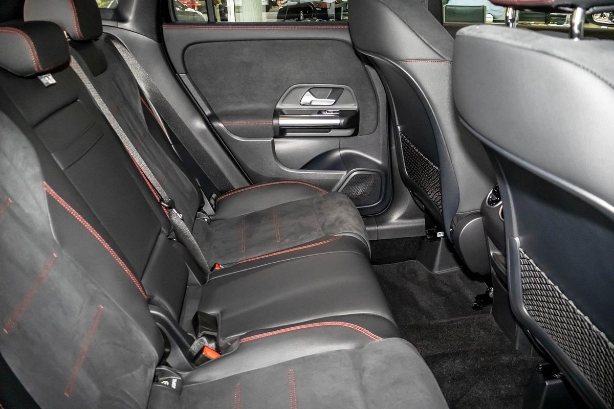 H247 806MY GLA200 Wagon 5dr DC T 7sp 1.3T