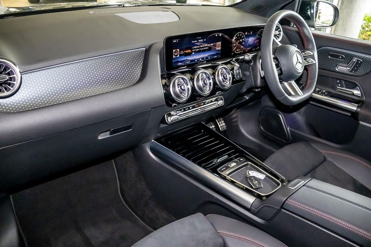 H247 806MY GLA200 Wagon 5dr DC T 7sp 1.3T