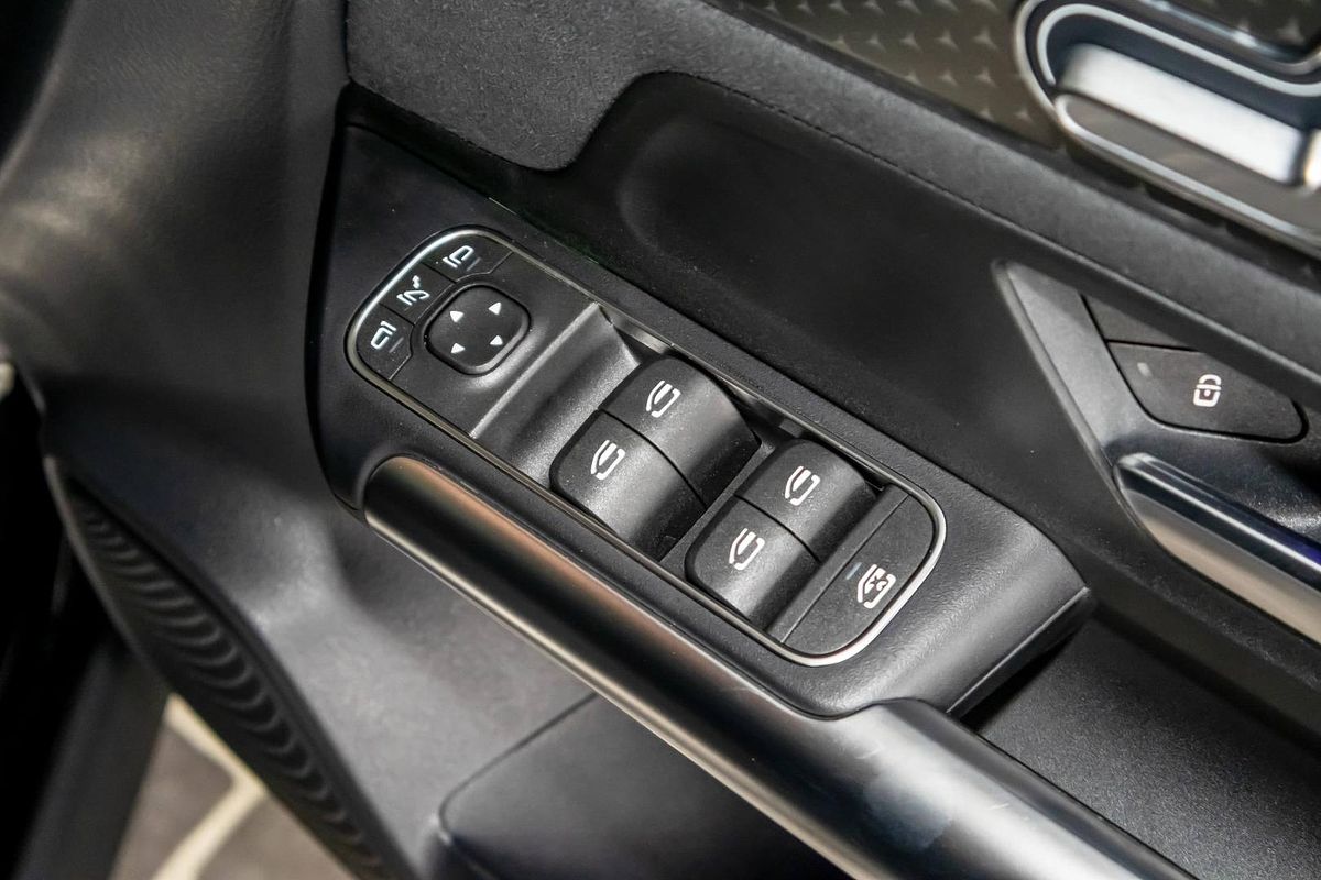 H247 806MY GLA200 Wagon 5dr DC T 7sp 1.3T