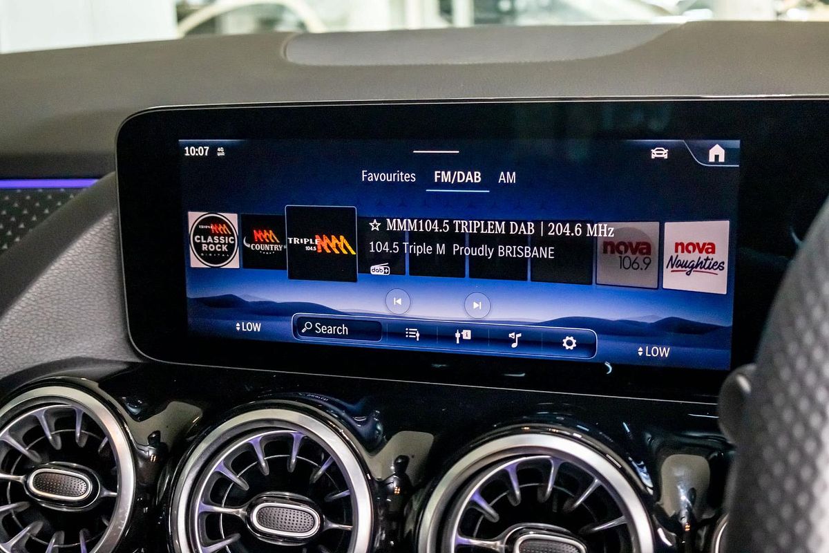 H247 806MY GLA200 Wagon 5dr DC T 7sp 1.3T