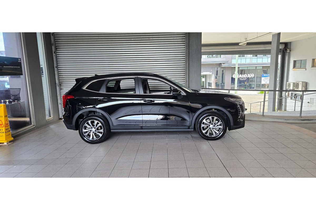 Jolion Facelift Luxury Petrol Auto 4x2