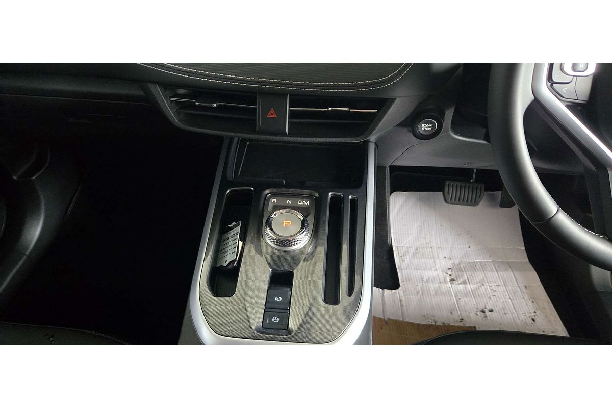 Jolion Facelift Luxury Petrol Auto 4x2