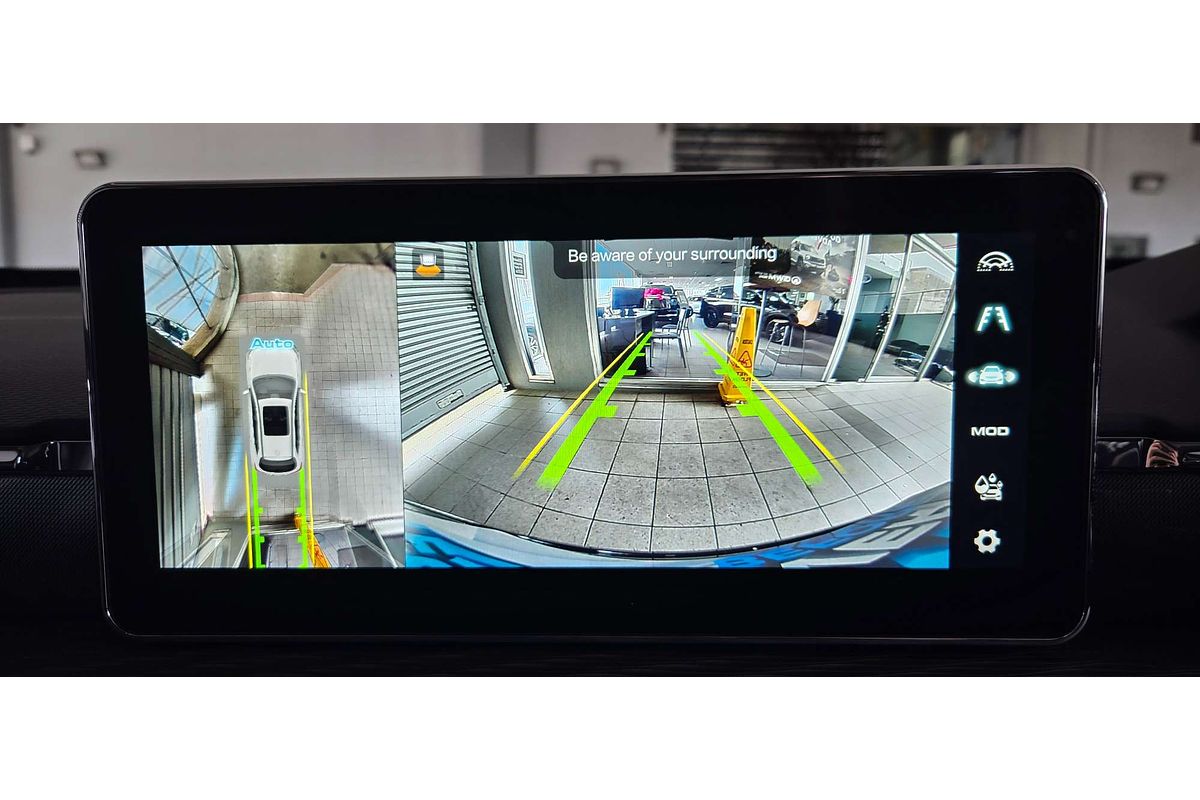 Jolion Facelift Luxury Petrol Auto 4x2