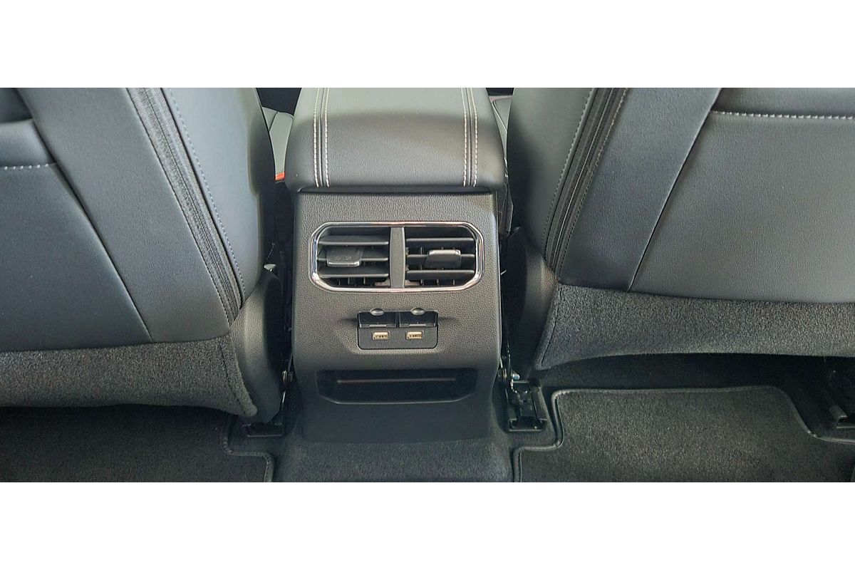 Jolion Facelift Luxury Petrol Auto 4x2