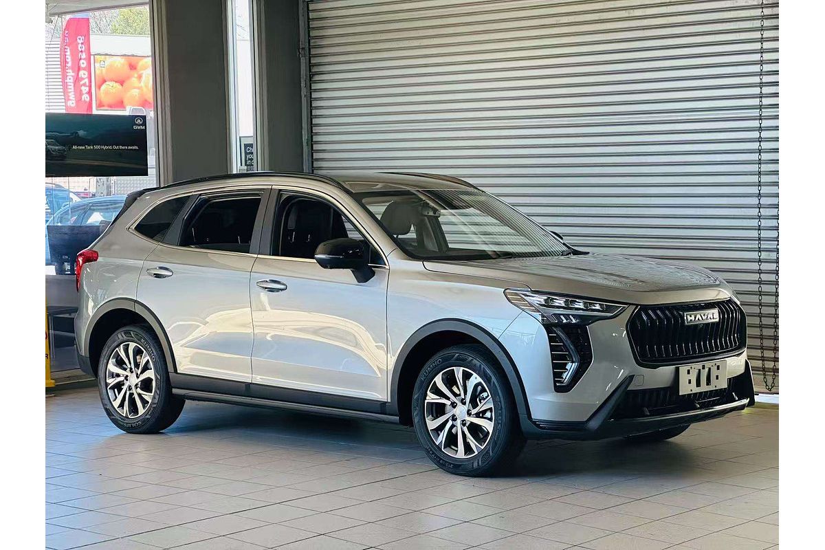 Jolion Facelift Luxury Petrol Auto 4x2