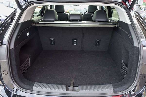 2025 MG HS Hybrid+ Essence AS33H thumb-5