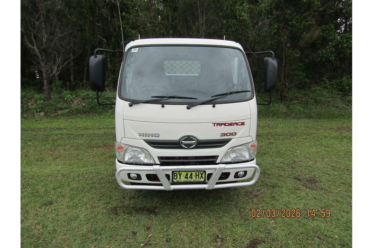 2014 Hino 300 Series 616 IFS SWB XZU605R 4x2