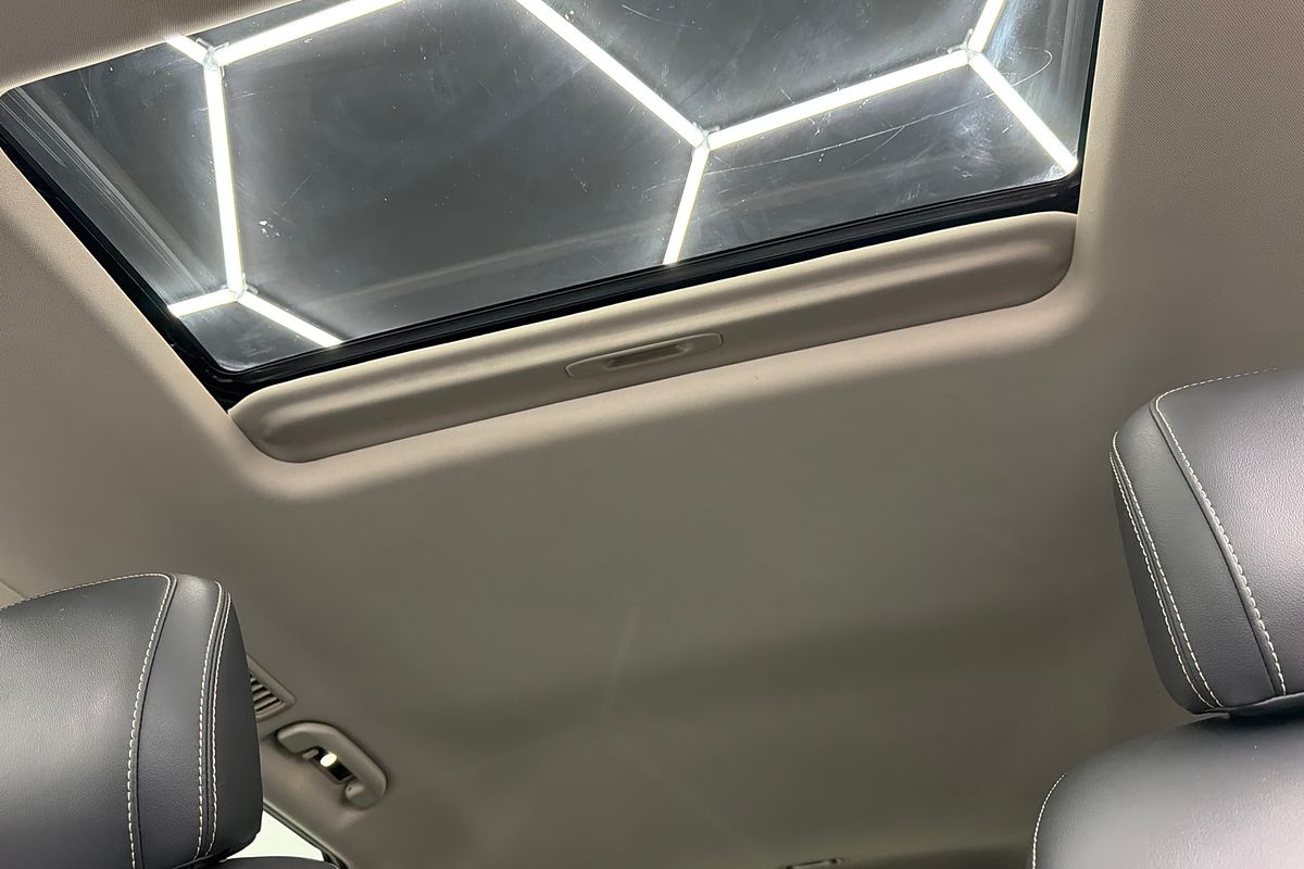 2022 LDV D90 Executive SV9A