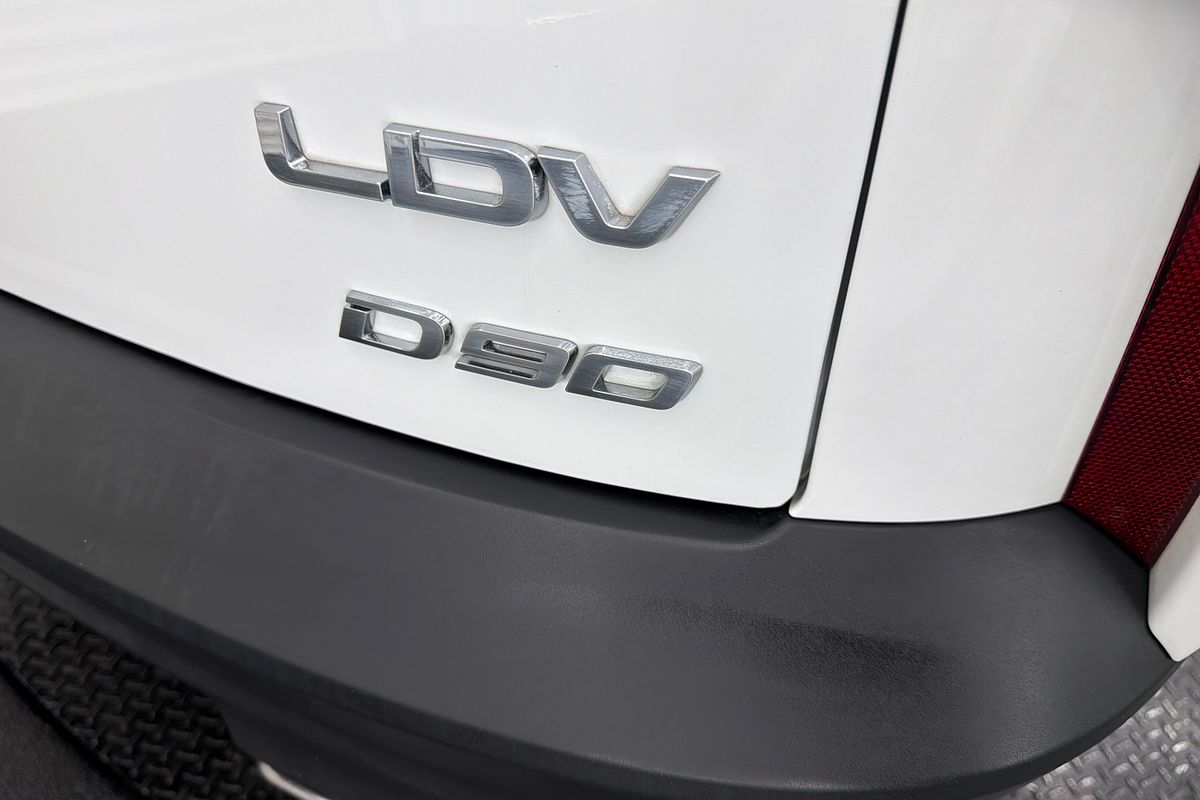 2022 LDV D90 Executive SV9A