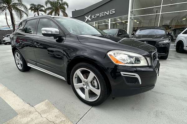 2014 Volvo XC60 T6 R-Design