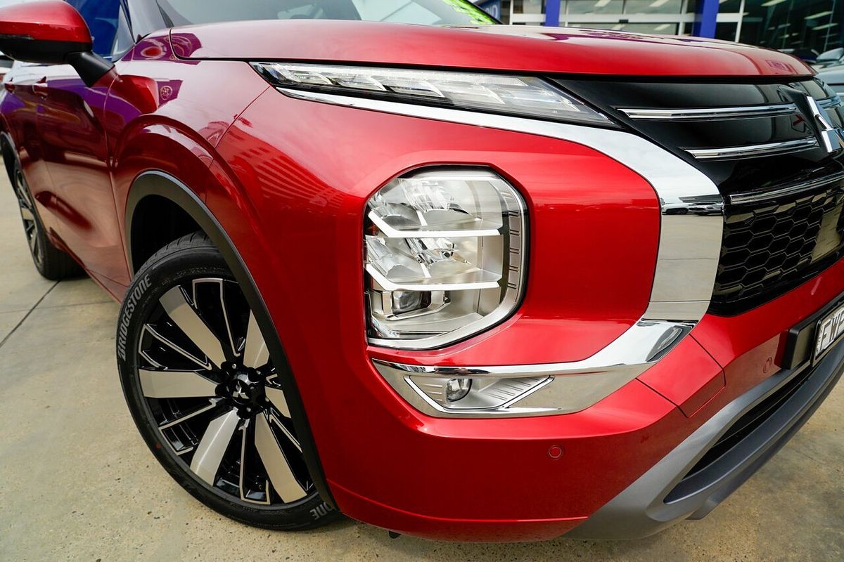 2025 Mitsubishi Outlander Exceed ZM