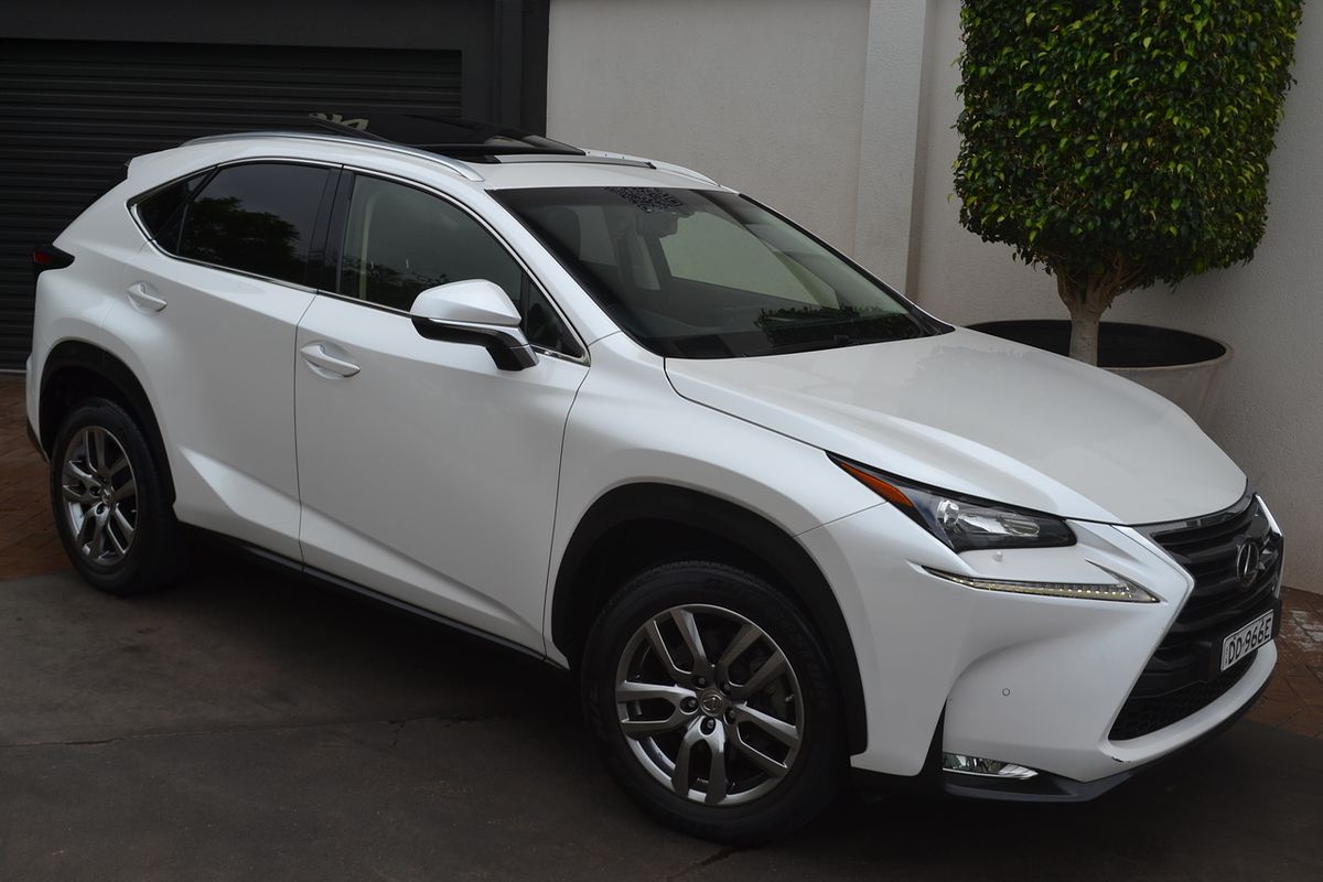 2017 Lexus NX NX200t Luxury AGZ15R
