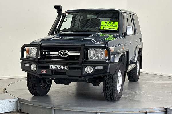 2022 Toyota Landcruiser GXL VDJ76R