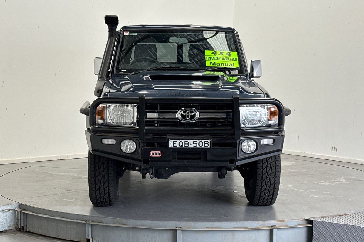 2022 Toyota Landcruiser GXL VDJ76R