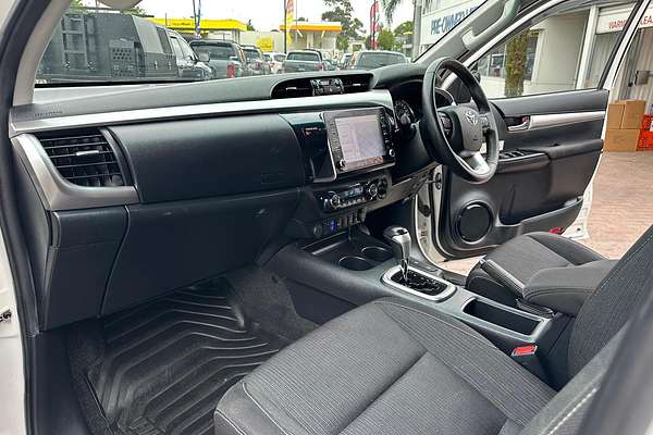 2021 Toyota Hilux SR5 GUN126R 4X4 thumb-24