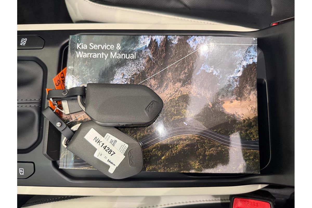 2025 Kia K4 GT-Line CL4m