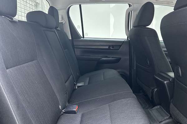 2022 Toyota Hilux SR GUN126R 4X4 thumb-10