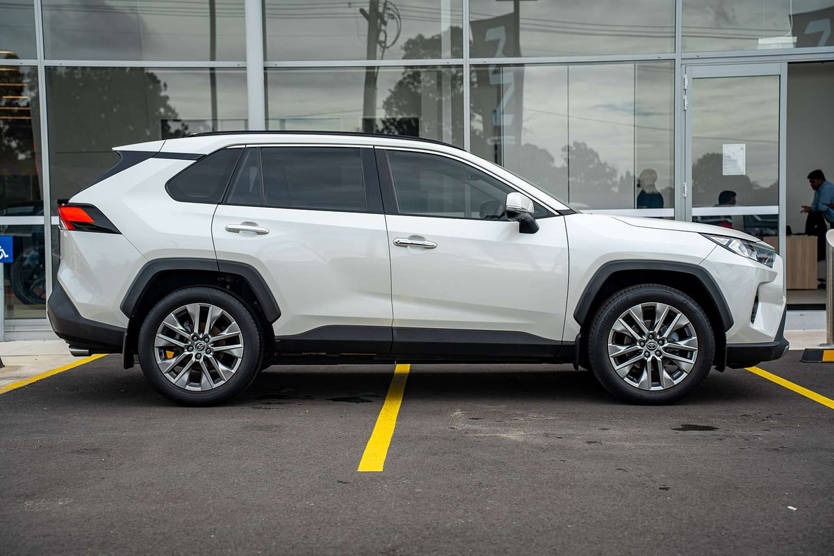 2020 Toyota RAV4 Cruiser MXAA52R