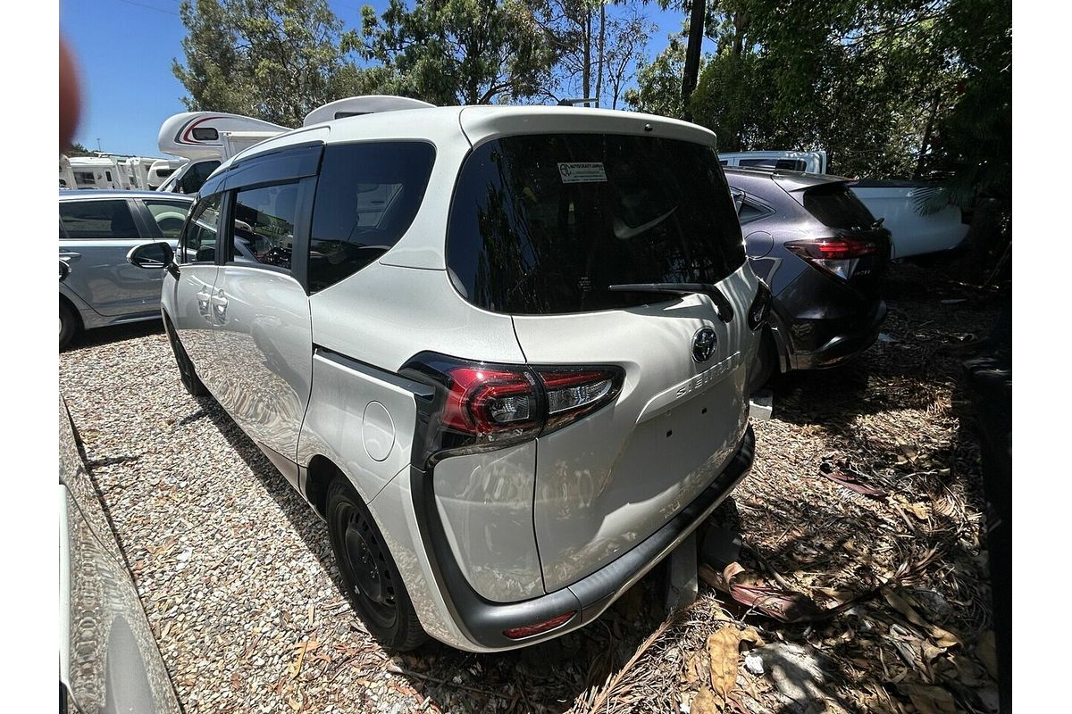 2020 Toyota SIENTA HYBRID G