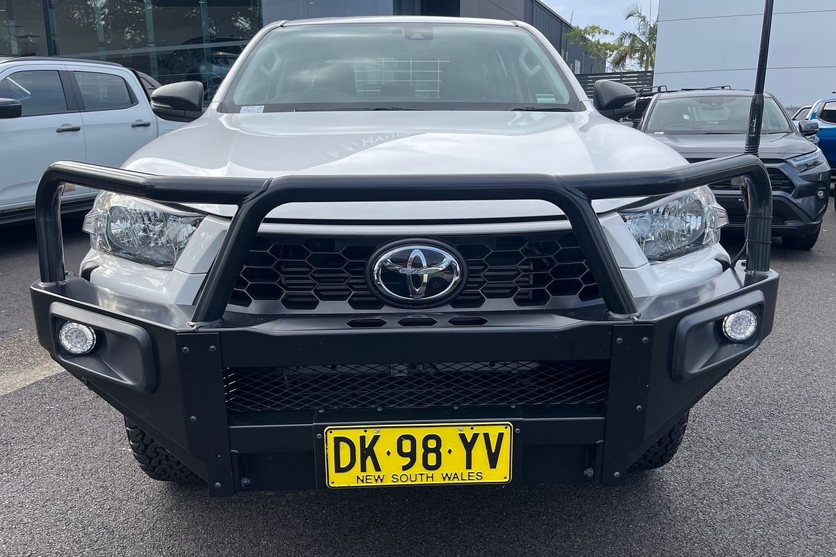 2024 Toyota Hilux SR GUN126R 4X4