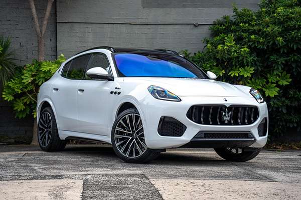2025 Maserati Grecale Modena M182