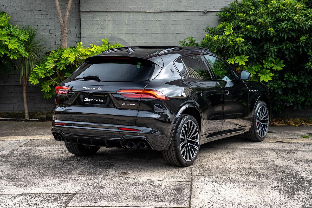 2025 Maserati Grecale Modena M182